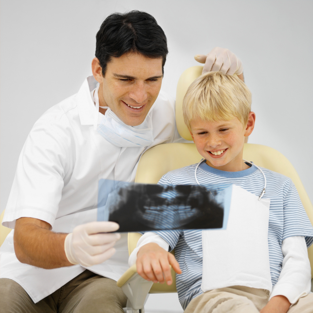 Smiling-Boy-with-Dentist.jpg